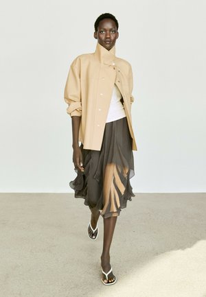 Massimo Dutti, FLOWING MIDI SKIRT WITH RUFFLE DETAIL - Jupe trapèze - mottled dark green