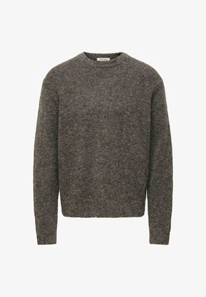 Temno sivi pulover z okroglim izrezom, dolgimi rokavi in teksturiranim pletenim vzorcem. Rob je raven, tkanina pa deluje mehko in toplo.