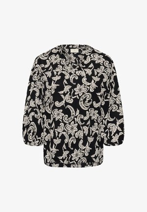 Fekete blúz fehér virág- és paisley mintákkal, háromnegyedes puff ujjal és kerek nyakkivágással, enyhe V-alakú kivágással.