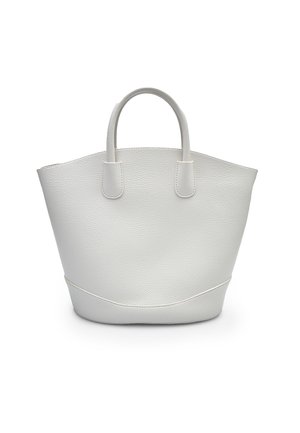 Witte lederen tote bag met een textuur oppervlak, afgeronde bovenkant en twee korte handvatten. Heeft een gebogen naaddetail aan de basis.