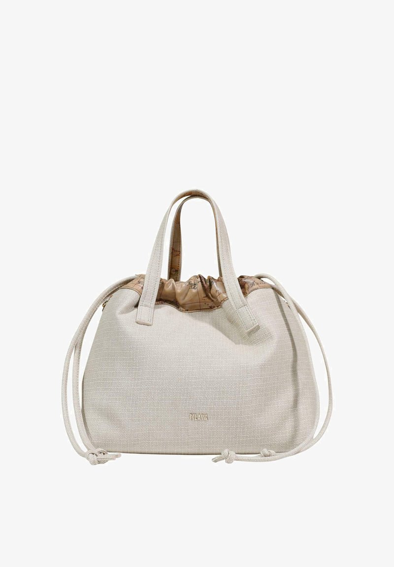 Bolso beige con textura, con doble asa superior, cierre de cordón con tela estampada de mapa y logo "T CLAIRE" en el centro delantero.