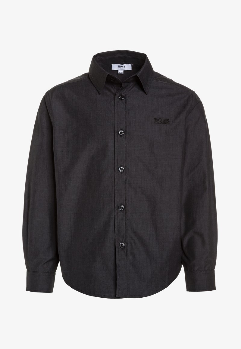 Maglietta nera a maniche lunghe con chiusura a bottoni, tessuto texture e orlo curvo. Include un discreto logo sul petto.