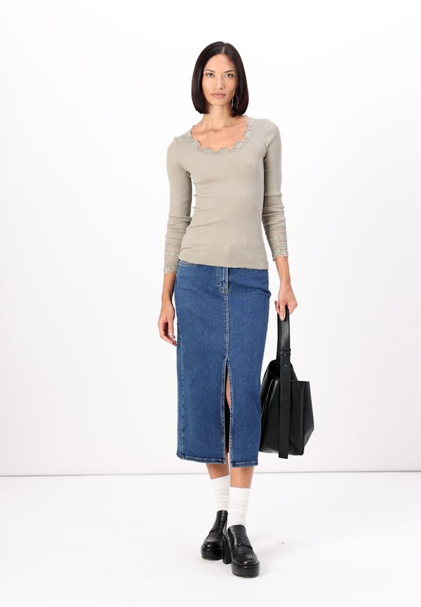 Long sleeved top - laurel oak4