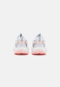 Puma MORPHIC - Sneaker low - white/peach smoothie