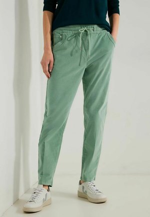 CASUAL FIT - Trousers - grün