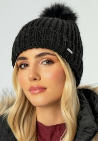 WITTCHEN Gorro - black