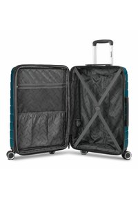Teal hard-shell koffer met een grijze binnenkant, voorzien van ritszakken, kruisbanden en vier wielen voor mobiliteit.
