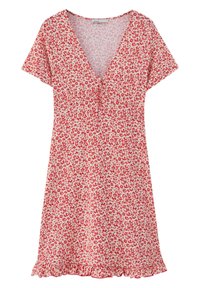 Robe à imprimé floral rouge avec manches courtes, encolure en V, détails froncés au niveau de la poitrine et ourlet à volants, confectionnée dans un tissu léger.