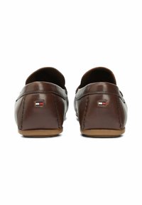 Tommy Hilfiger HARDWARE DRIVER - Mokkasiner - legacy brown