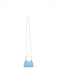 Piccola borsa blu realizzata con perline texture, dotata di una tracolla a catena di perle e un design della maniglia arrotondata.