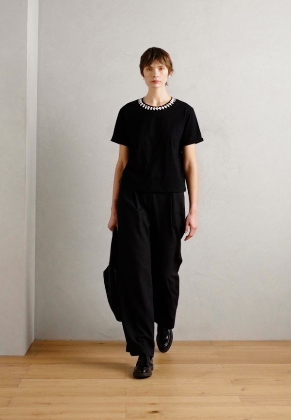 DOUTI - Print T-shirt - noir4