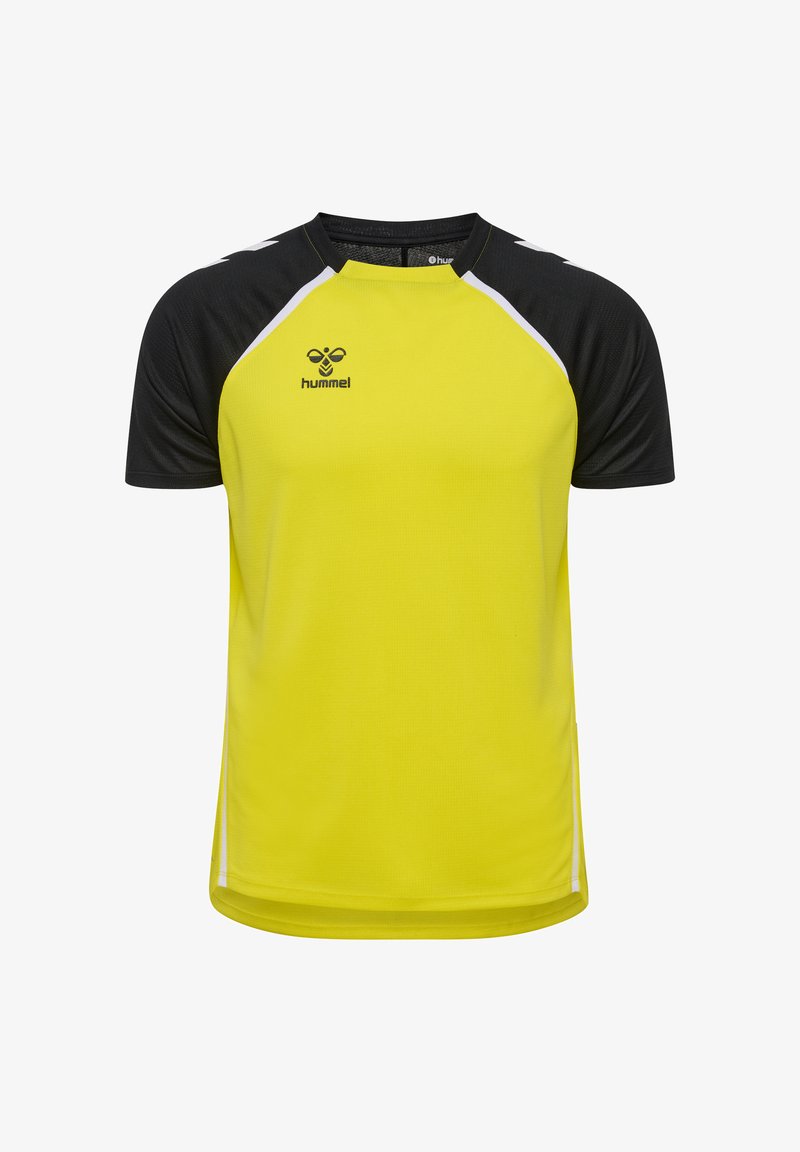 Maglietta sportiva gialla con maniche raglan nere. Presenta un logo al centro e dettagli bianchi lungo le spalle. Tessuto morbido e texture.