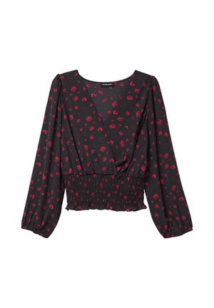 Czarna bluzka z długim rękawem z dekoltem kopertowym, z marszczonym wcięciem w pasie oraz wzorami w czerwone róże i serca. Miękki, lekki materiał.