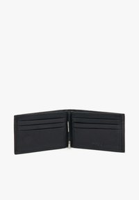 Zwarte leren portemonnee met een bifold-ontwerp, voorzien van meerdere kaartsleuven aan elke kant en een gladde textuur met subtiele branding.