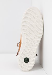 Tamaris Sneaker high - walnut