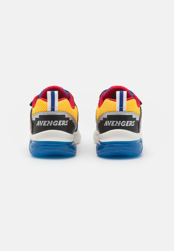 MARVEL AVENGERS CIBERDRON BOY LIGHTS - Trainers3