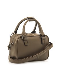 Sac à main rectangulaire en vert olive mat, fabriqué en matériau synthétique texturé. Dispose de doubles poignées, d'une bandoulière amovible et de finitions en métal argenté.
