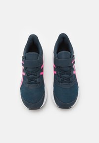 ASICS JOLT 4 UNISEX - Bėgimo batai plentui - french blue/hot pink