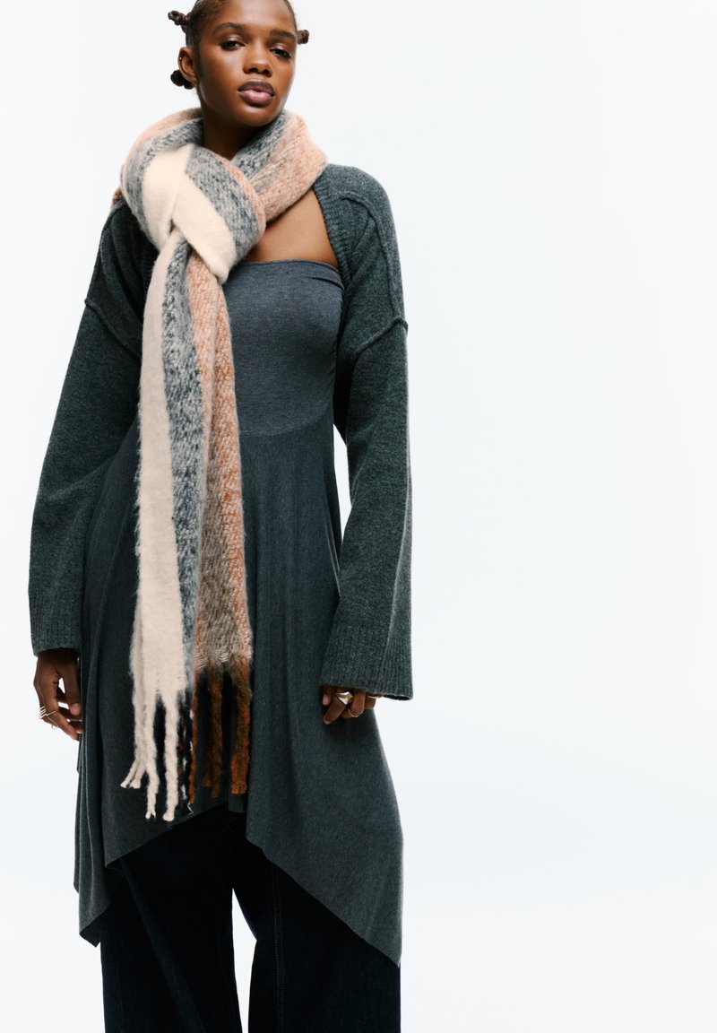 PULL&BEAR - Szal