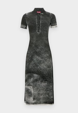 Vestido polo desbotado de manga curta em preto, com pala de botões, gola e etiqueta do logótipo Diesel no decote.