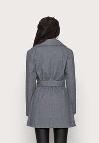 VILA Petite Kort kappa / rock - grey