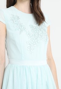 mint&berry Společenské šaty - light blue