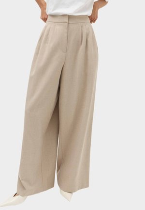 Marks & Spencer, WIDE, beżowy