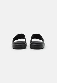 Levi's® JUNE NEXT - Sandalias planas - full black