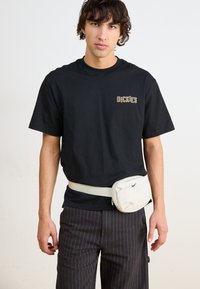 AURA WAISTPACK UNISEX - Sac banane - light bone light bone black