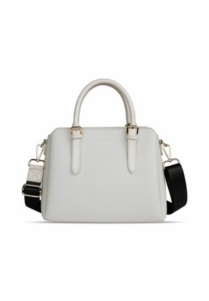 Borsa a mano grigio chiaro con doppi manici e tracolla nera staccabile. Texture liscia, accessori in oro e nome del brand impresso sul davanti.
