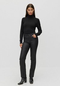 STOCKH LM THYRA COATED - Tygbyxor - black