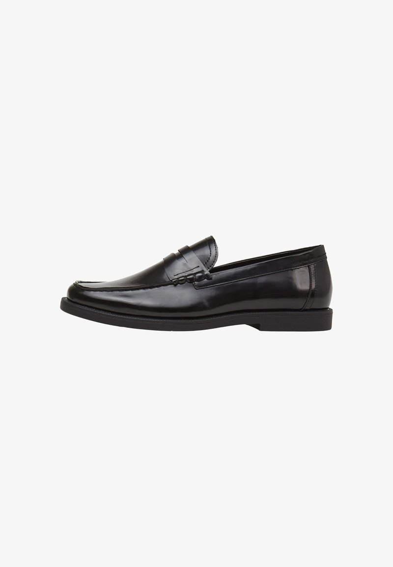 Schwarze Lederloafers mit einem glatten, polierten Finish, gesteppten Details und einer flachen Gummisohle. Klassisches Schlupfdesign.
