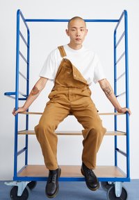 Dickies DUCK CLASSIC  - Radničke traperice s naramenicama - brown