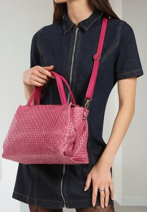 DrachenLeder, DAMEN LEDER HANDTASCHE FUCHSIA, PINK - Handtasche - fuchsia pink