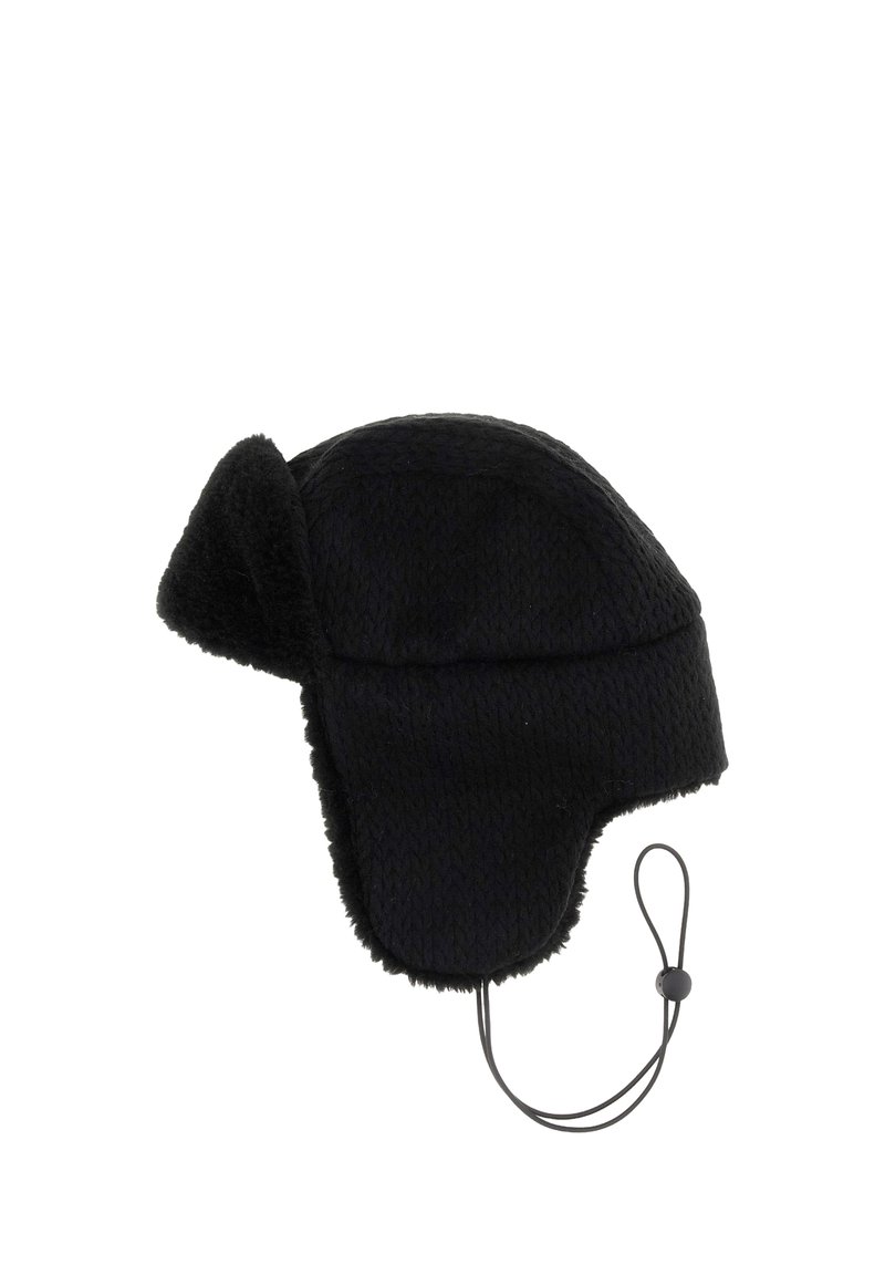 Czarna dzianinowa czapka uszatka z nausznikami, wyściełana miękkim polarem. Posiada wiązanie pod brodą dla pewnego dopasowania oraz teksturowany wzór na zewnętrznym materiale.