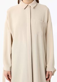 Modanisa REFKA - Overhemdblouse - stone