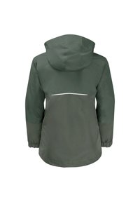 Grön vattentät jacka med huva, elastiska ärmslut och en reflexvit rem över ryggen, med en slät textur och enkel design.