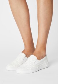 MICHAEL Michael Kors Polobotky - white