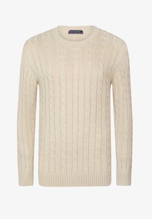 Cremfarbener Kabelstrickpullover mit rundem Ausschnitt, gerippten Bündchen und Saum, der strukturierte Muster im gesamten Stoff aufweist.