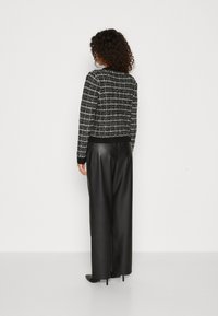 VILA VIAUDREY CHECK - Cardigan - black/white