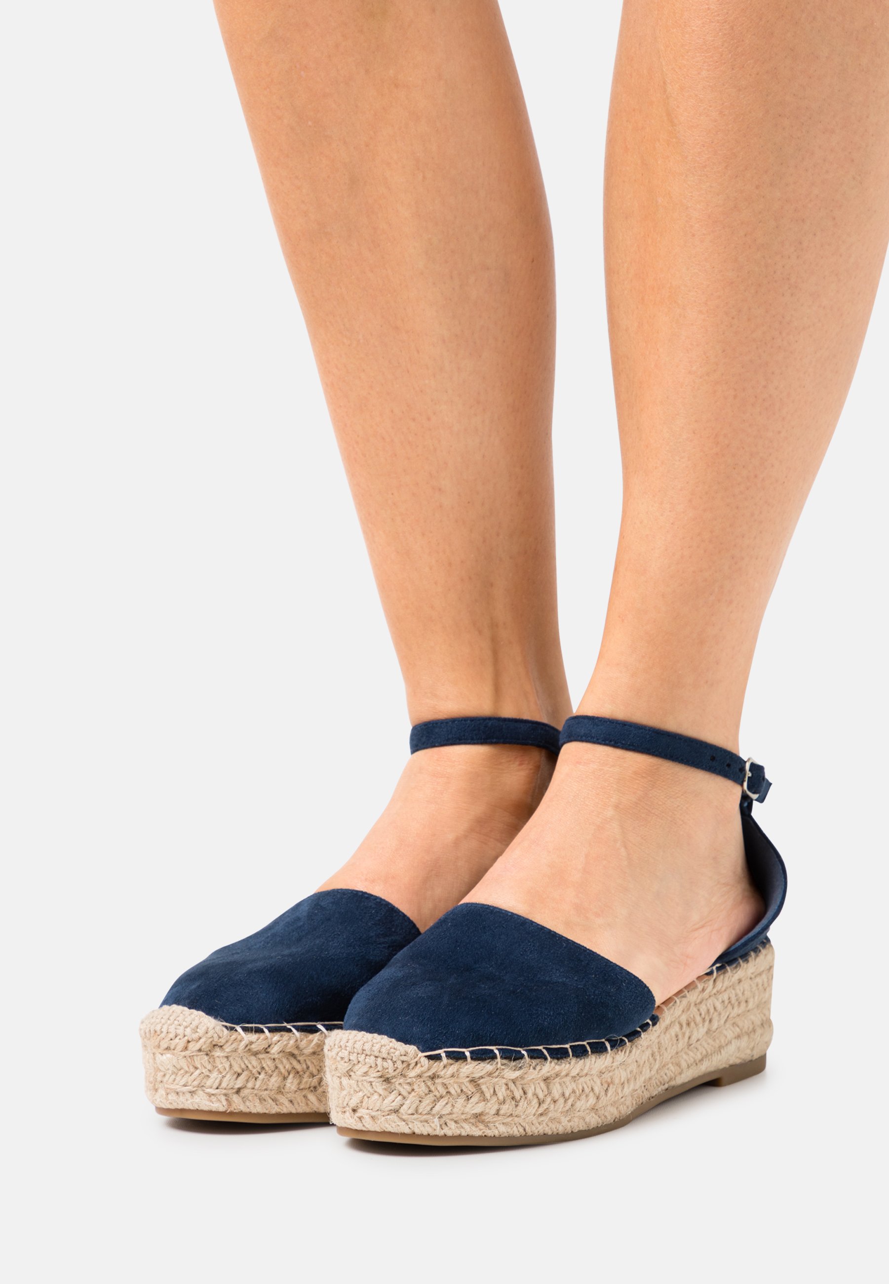 XTI Alpargatas - marino - Zalando.es