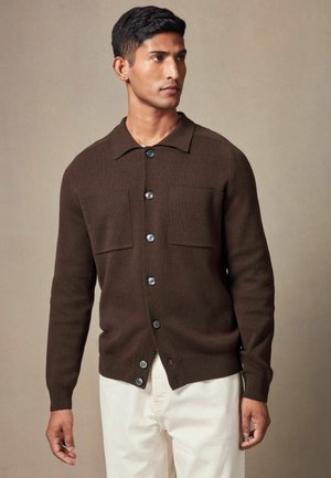 Next BUTTON THROUGH - REGULAR FIT - Vesta na kopčanje - brown