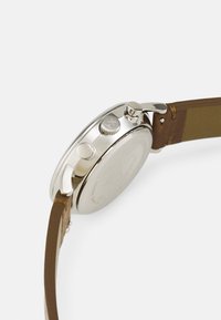 Timex WATERBURY - Pulkstenis ar hronogrāfu - cream/brown