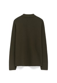 Dunkelgrüner Strickpullover mit Kragen und langen Ärmeln, mit strukturierter Oberfläche und einem lockeren Schnitt.