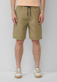 Beige Baumwollshorts mit einem Kordelzugbund und seitlichen Taschen, mit einer glatten Textur und einem Saum knapp über dem Knie.