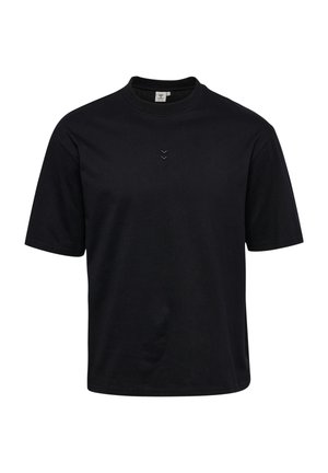 Sort T-shirt med korte ærmer og rund halsudskæring med en lille dobbelt chevron-logo centralt placeret under halsudskæringen.