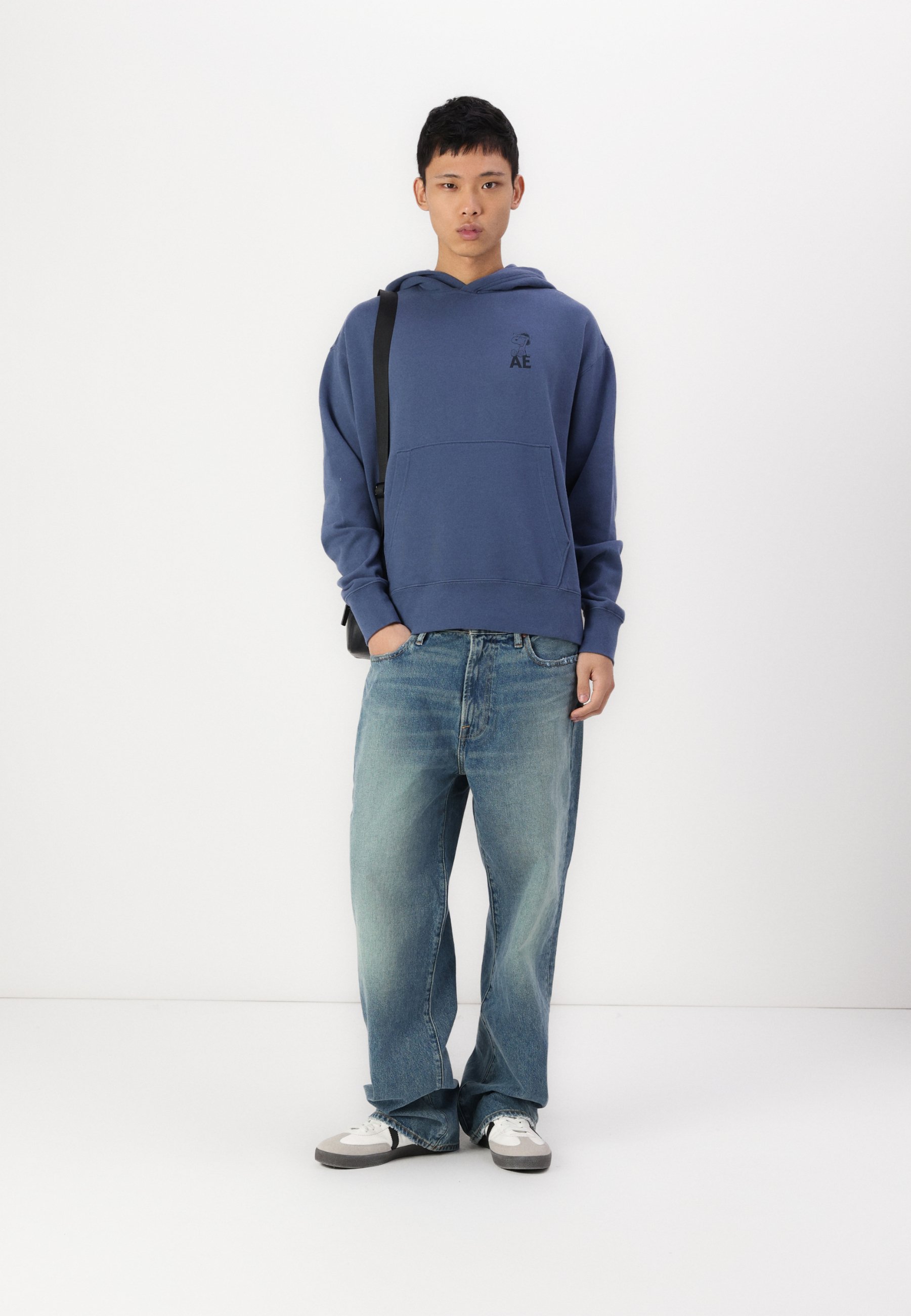 American Eagle GRAPHIC HOODIE - Sweatshirt - navy/dark blue - Zalando