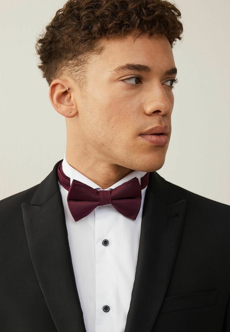 Next STANDARD - Butterfly - burgundy red