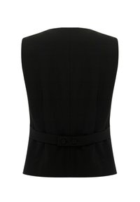 Gilet noir sur mesure sans manches avec une ceinture à l’arrière avec deux boutons, vu de dos sur fond blanc.