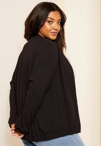 Curves Like These Bombertakki - black